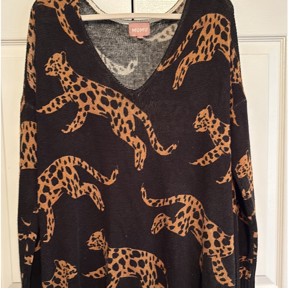 Show Me Your Mumu Leopard sweater size large
